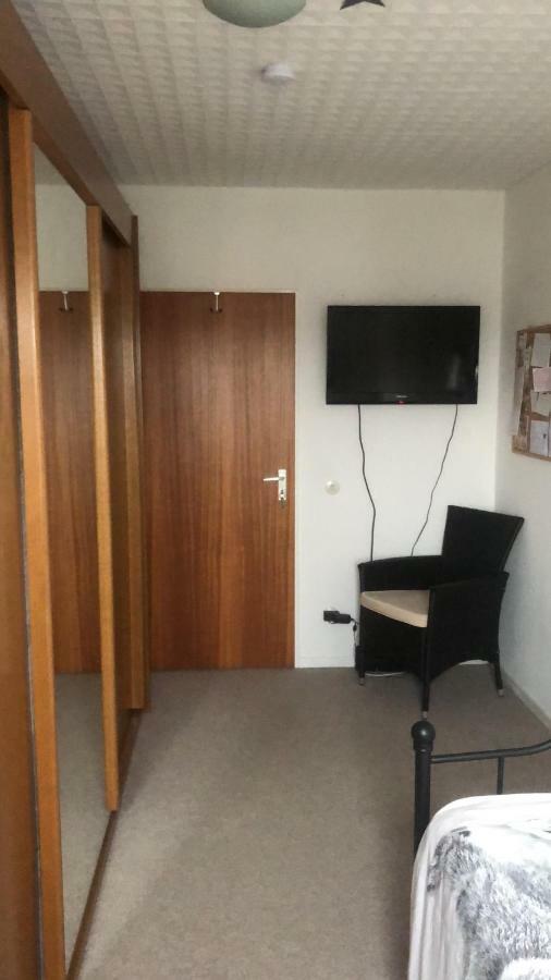 Kliemt room Hilden Eksteriør billede